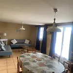 Ensemble 7 Avec Piscines 50 Couchages, Les Naudines