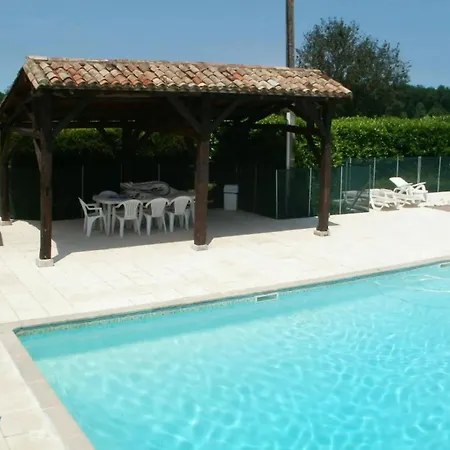 Ensemble 7 Avec Piscines 50 Couchages, Les Naudines