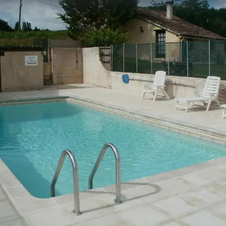 Ensemble 7 Avec Piscines 50 Couchages, Les Naudines *