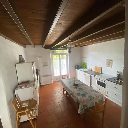 Hébergement de vacances Ensemble 7 Avec Piscines 50 Couchages, Les Naudines *