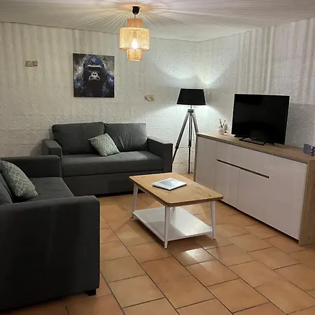 Ensemble 7 Avec Piscines 50 Couchages, Les Naudines *