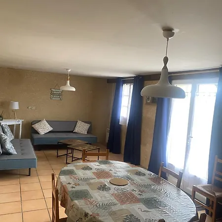 Ensemble 7 Avec Piscines 50 Couchages, Les Naudines