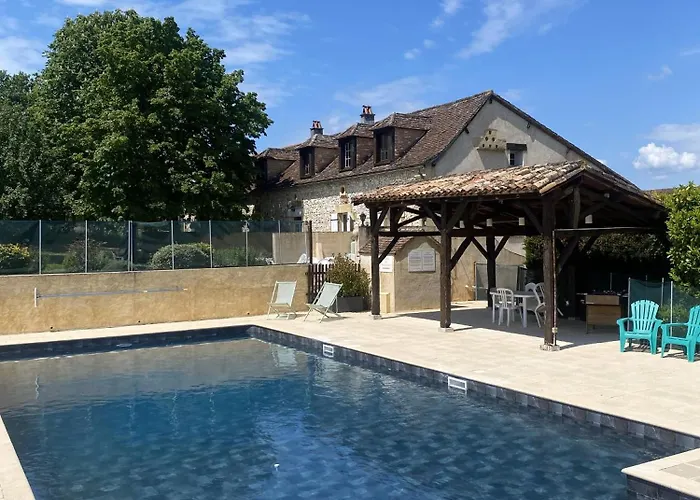 Tatil Evi Ensemble 7 Avec Piscines 50 Couchages, Les Naudines